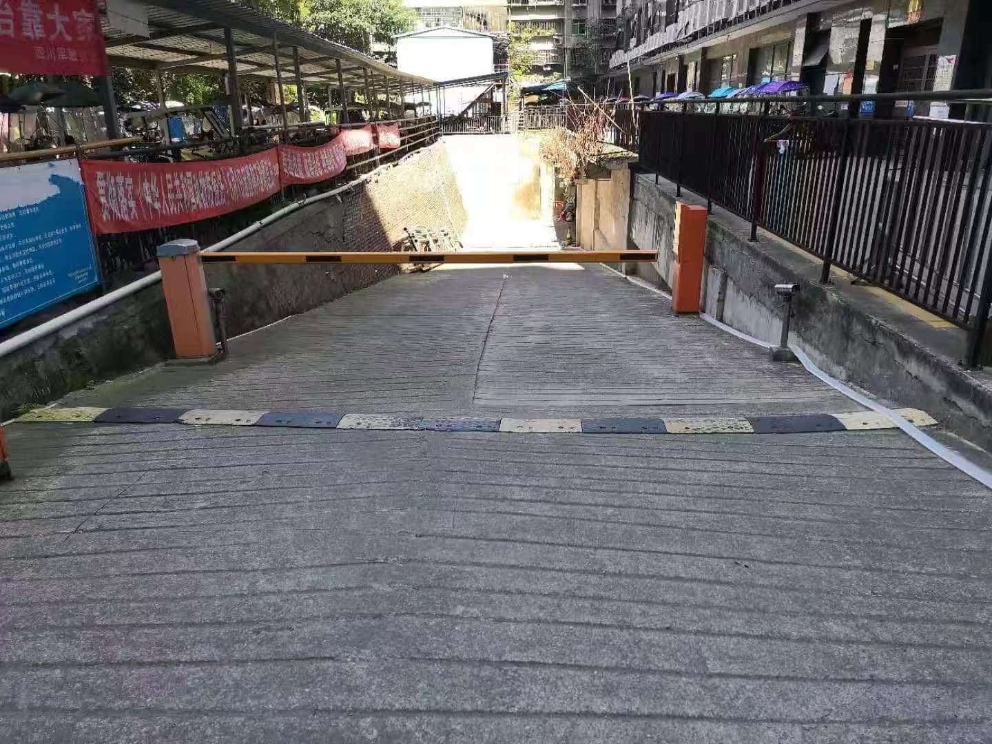 维保图片